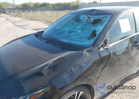 2021 Nissan Sentra Sr Xtronic Cvt z USA, uszkodzony, nr VIN 3N1AB8DV7MY217028